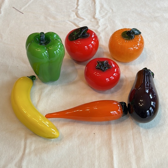 Set of 7, Murano Handblown Style glass fruit and veg - Picture 2 of 5